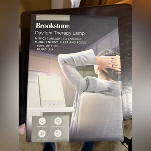 Brookstone Daylight Therapy Lamp -NIB